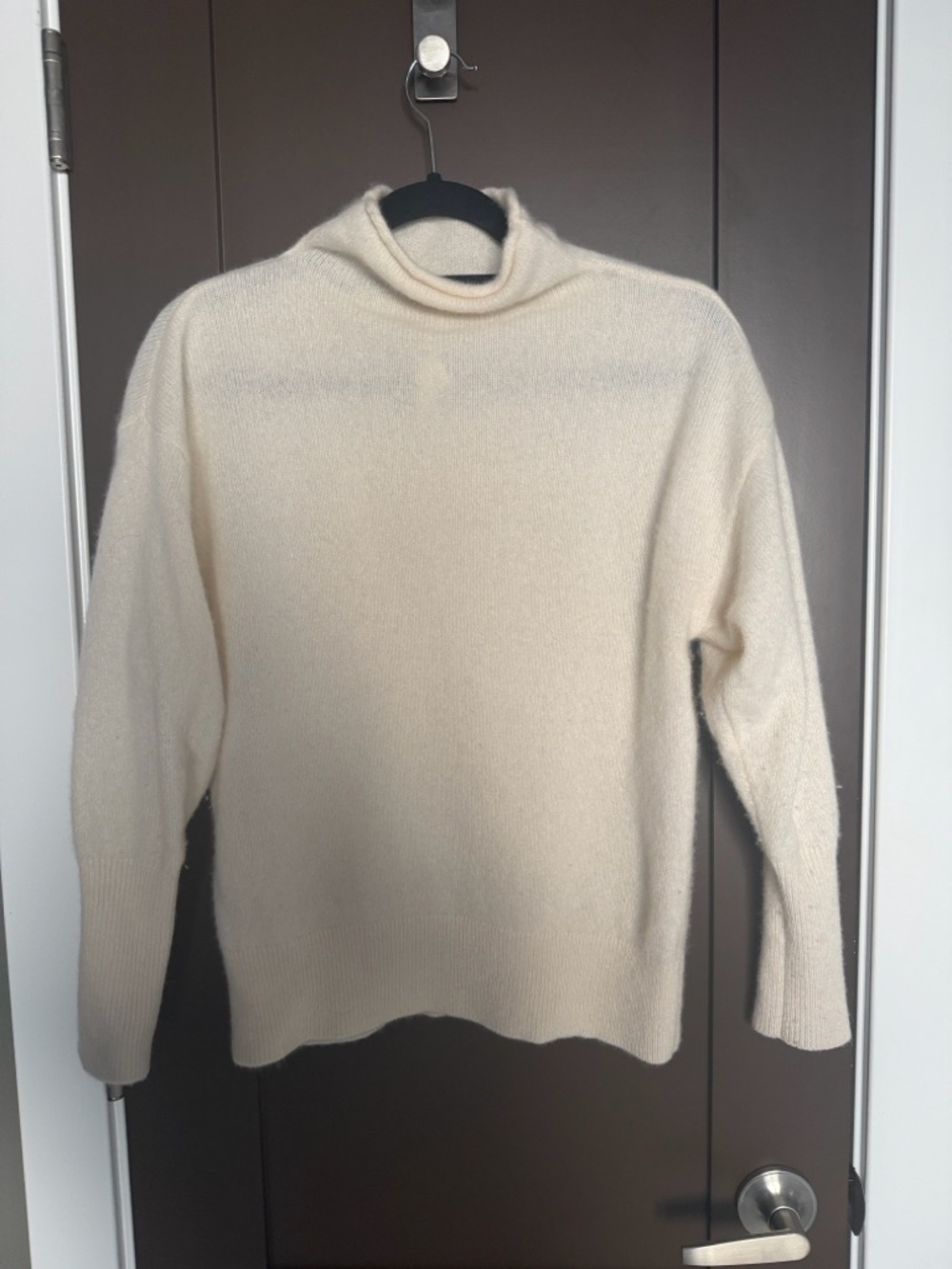 The Group by Babaton Luxe Cashmere Turtleneck Sweater
